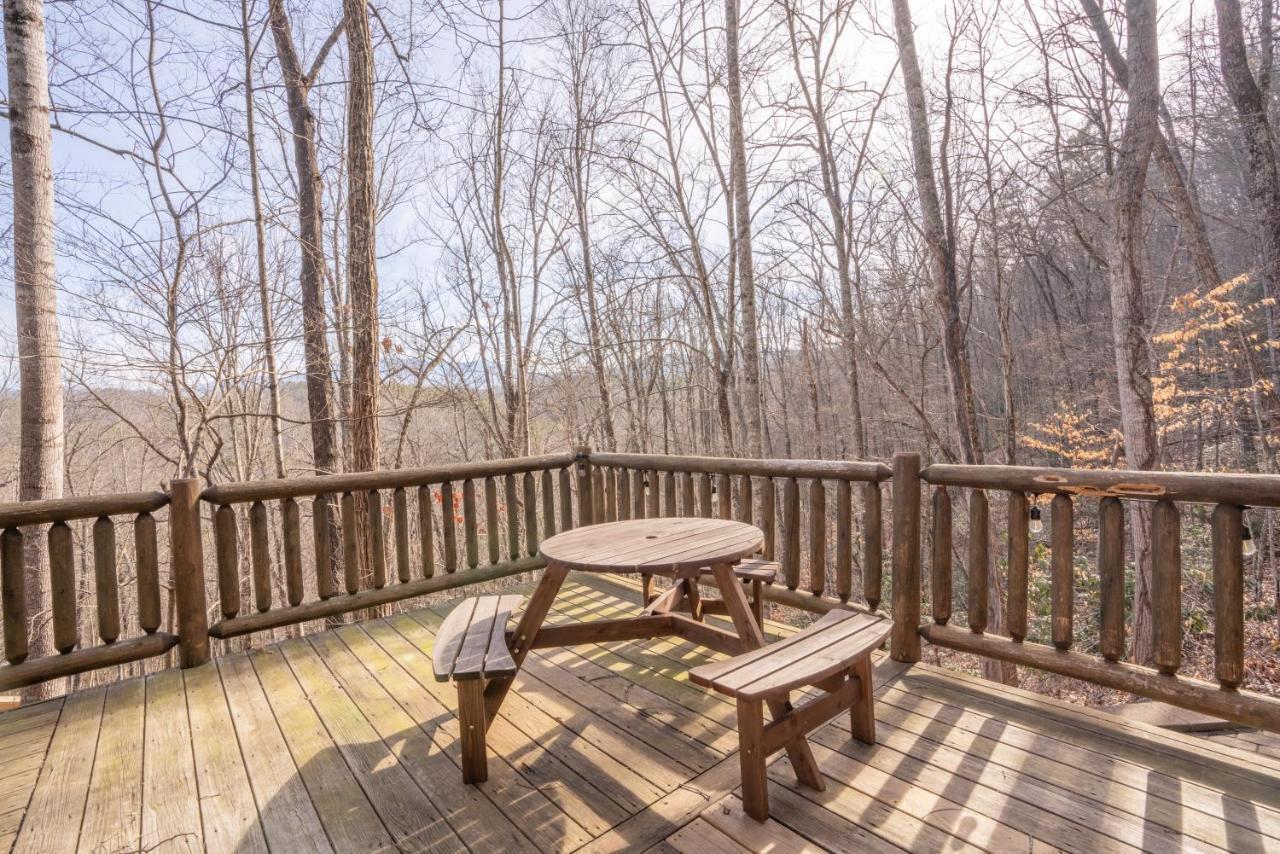 Moonshine Ridge Cabin With Hot Tub And Fire Pit Пиджен-Фордж Экстерьер фото