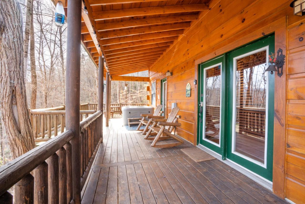 Moonshine Ridge Cabin With Hot Tub And Fire Pit Пиджен-Фордж Экстерьер фото