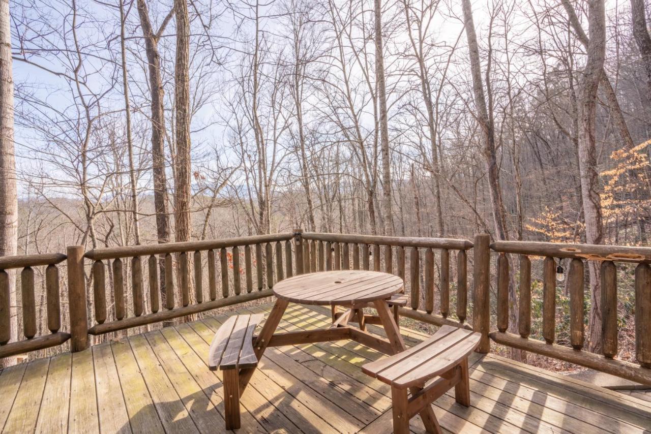 Moonshine Ridge Cabin With Hot Tub And Fire Pit Пиджен-Фордж Экстерьер фото